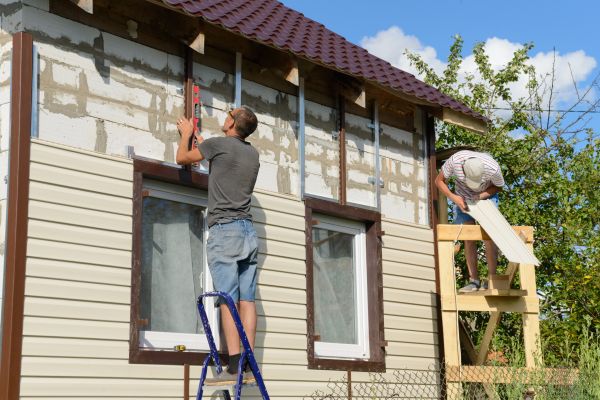 Cost of Handyman Siding Repair in San Diego