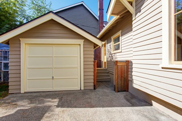 Garage Siding Replacement in San Diego