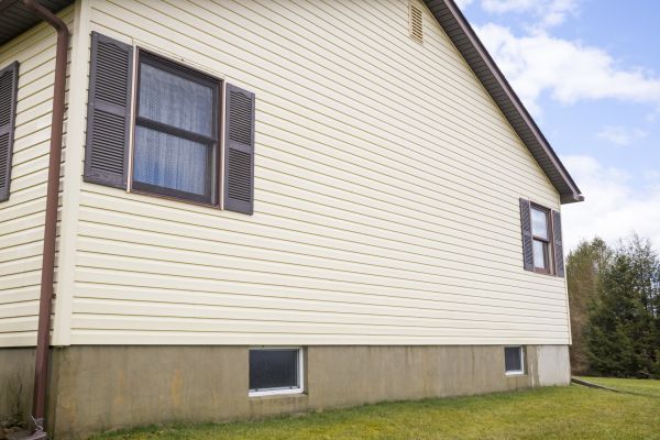 Dutch Lap Siding Repair in San Diego