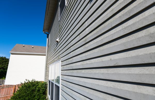 Cost of Vinyl Siding Panel Replacement in San Diego